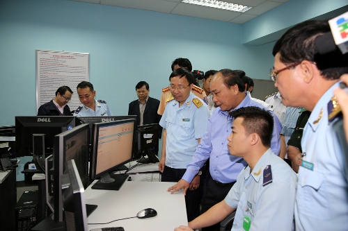 ឧបនាយករដ្ឋមន្រ្តីវៀតណាម Nguyen Xuan Phuc ទៅបំពេញការងារនៅទីក្រុង Hai Phong